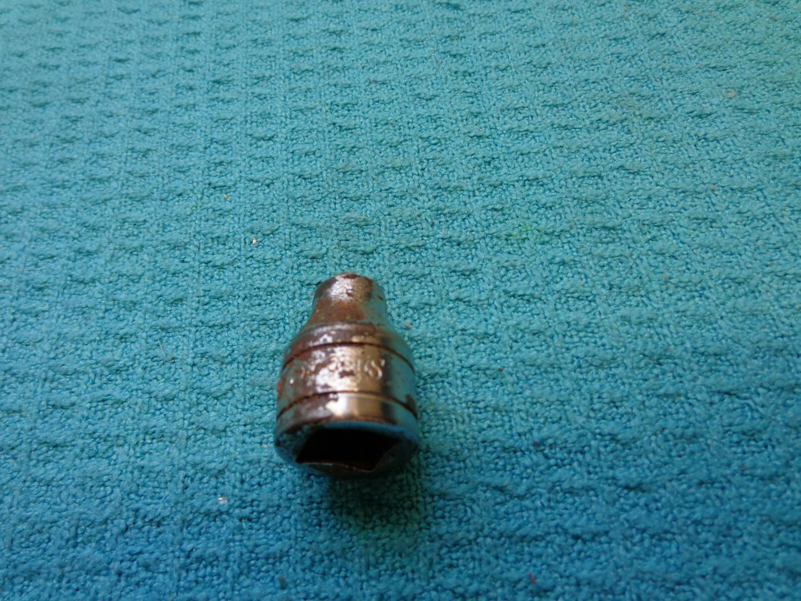 VINTAGE SNAP-ON TOOLS USA 3/8″ DRIVE 1/4″ 6 PT POINT SHALLOW SOCKET FS081
