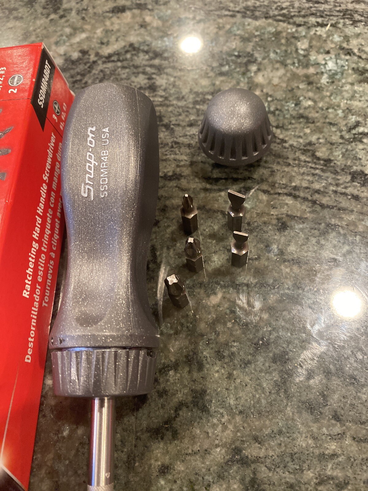 Snap On ssdmr4bdt ratcheting screwdriver with 5 bits dark titanium
