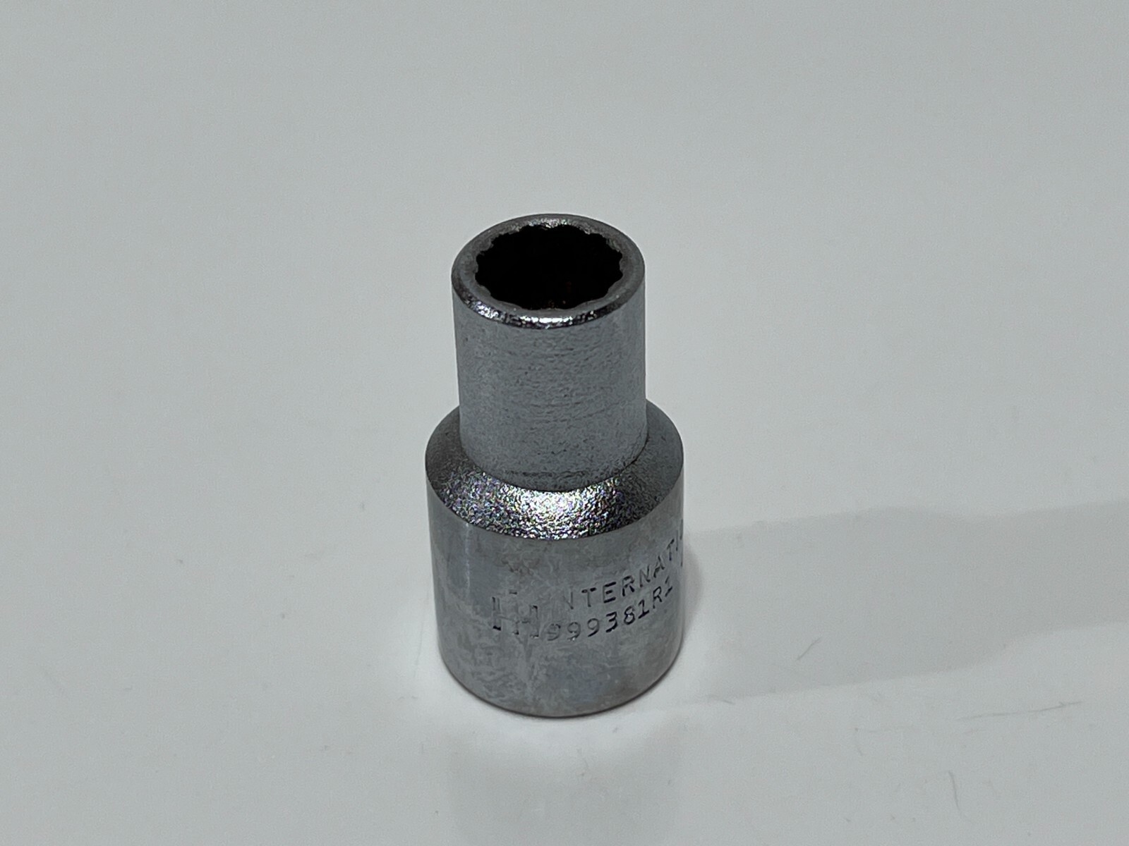 International Harvester IH USA 999381R1 SAE 3/8″ Socket – 1/2″ Drive – 12 Point