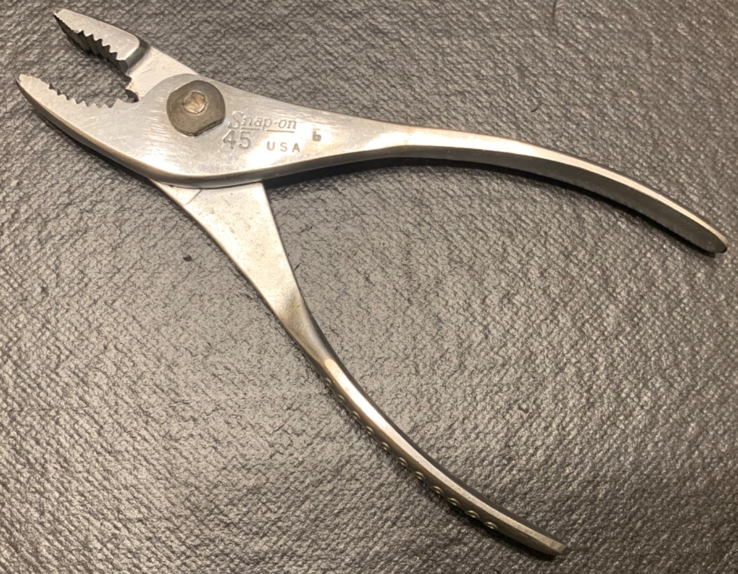 Vintage Snap-On no. 45 5.5 Inch Slip Joint Pliers with Vacuum Grips Made in USA