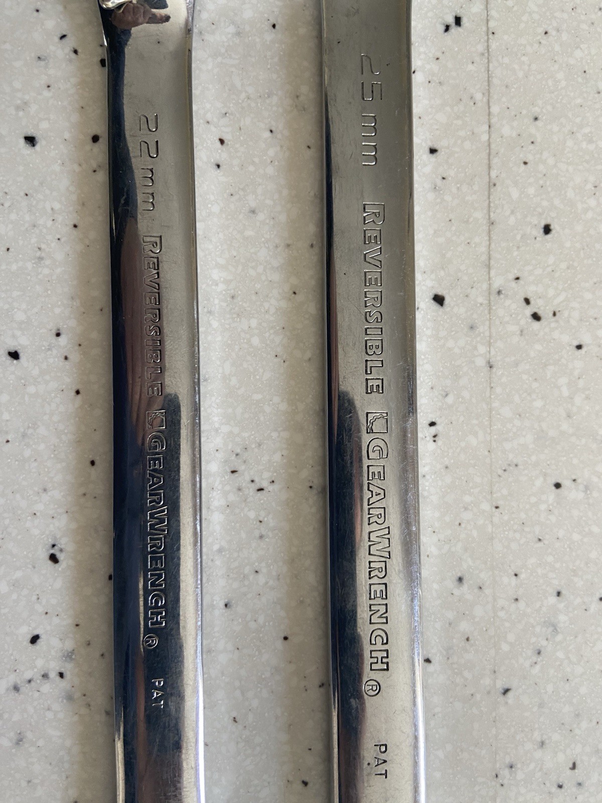 Lot Of 2 Reversible Gear Wrenches 22mm 25mm
