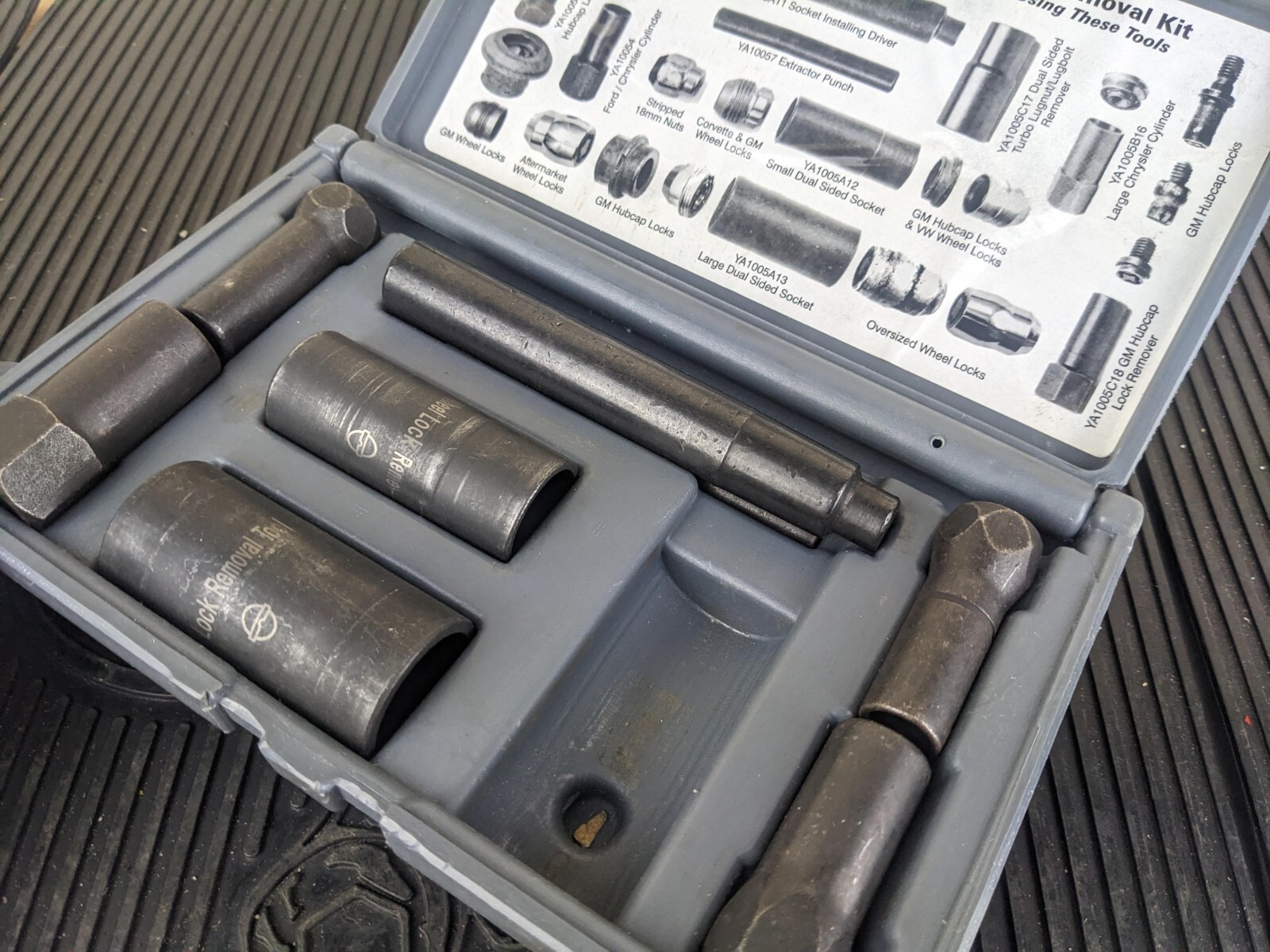 #ao799 Blue-Point Tools YA1005C Hubcap & Wheel Lock Removal Kit 1/2″ Drive