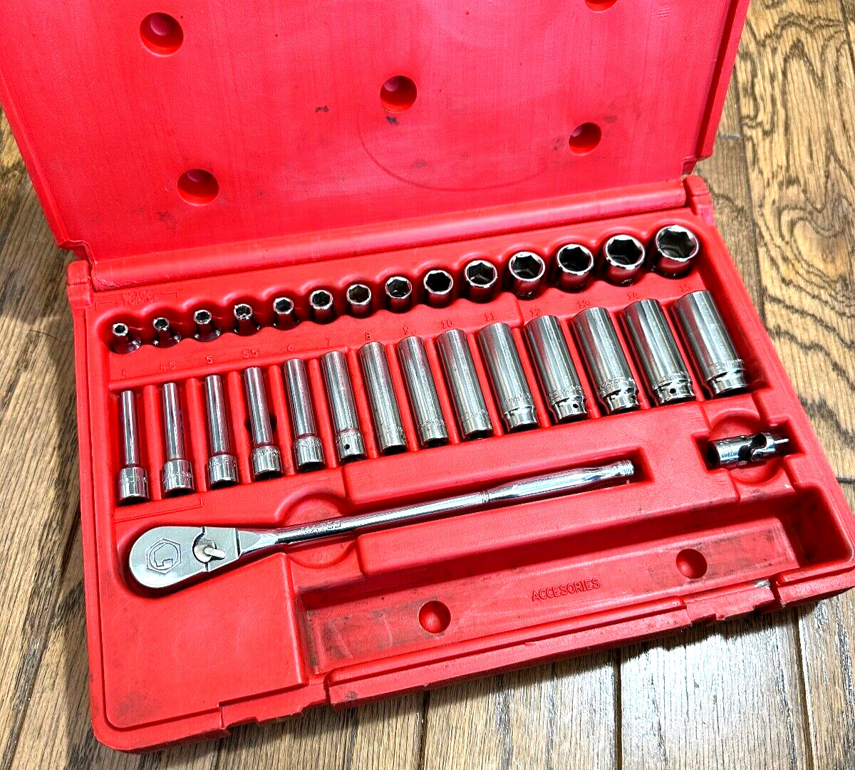 MATCO Tools 1/4″ METRIC Ratchet Socket Set General Service Swivel Lot Case Deep