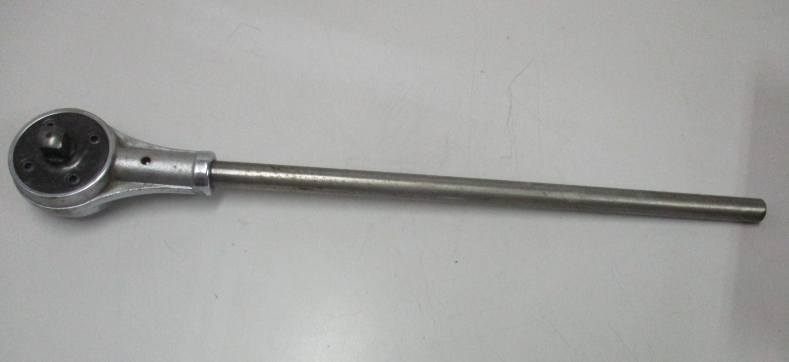 The X-4 Corp TD-750 Torque Multiplier 1/2″ To 3/4″