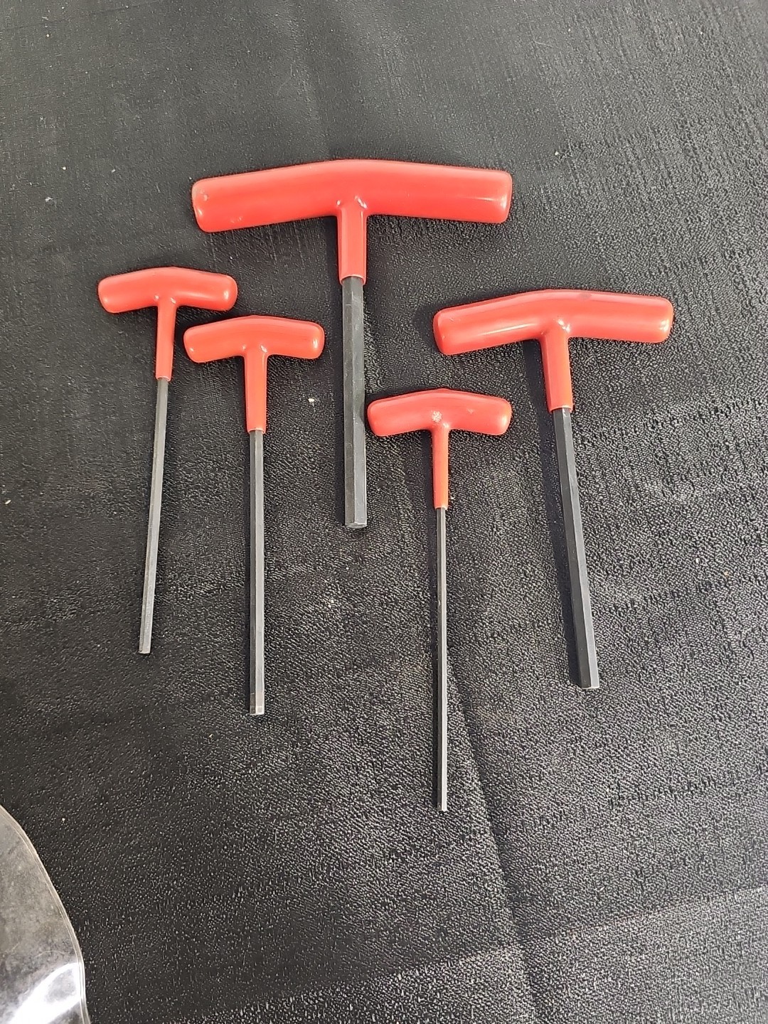 Mac Tools 9PC 3/32″ – 5/16″ SAE T-Handle Hex Allen Wrenchs SHKT10CGP Missing One