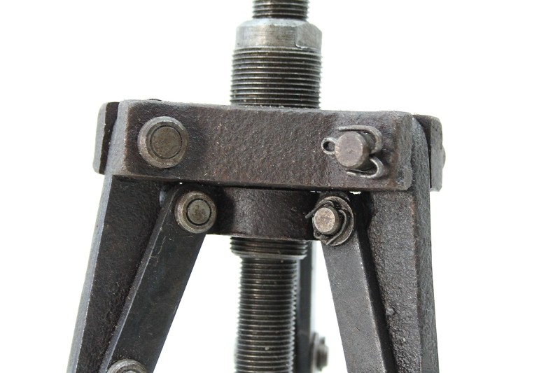 Oldtimer Vintage 3 Arm Puller With Lockable Mechanism