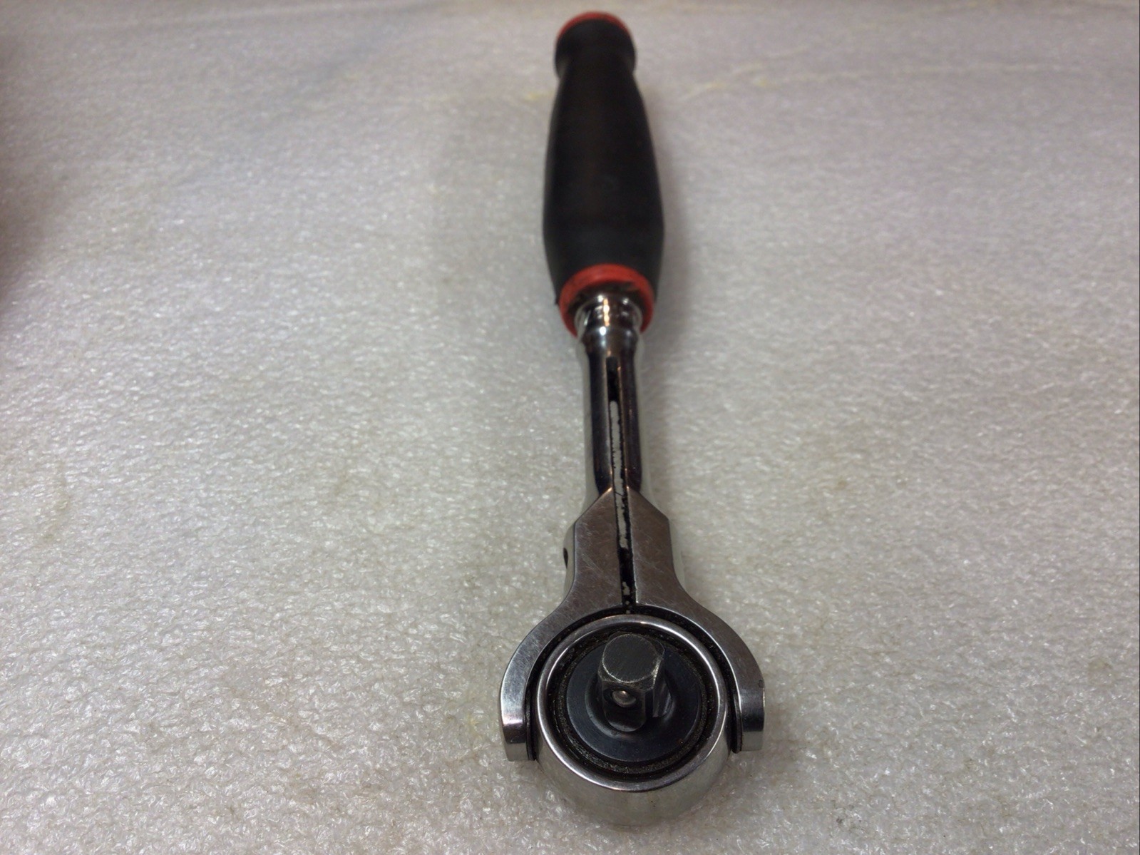 Snap-On TH737 -1/4″Dr., Round Swivel Head, Red Soft Grip Handle Ratchet-USA-NICE