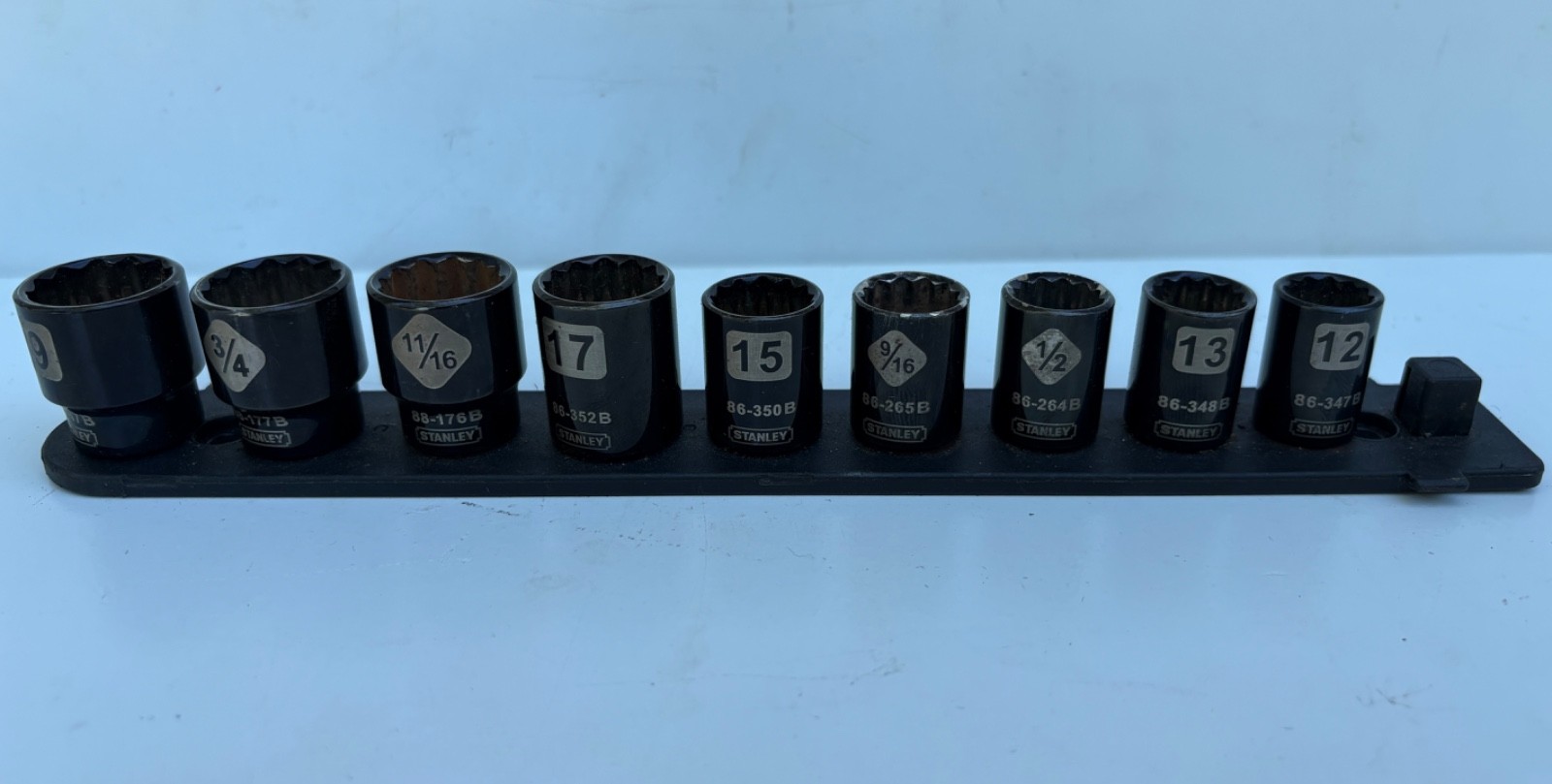 Stanley Black Chrome 3/8″ Drive Sockets 9 Pieces 12pt on Rail