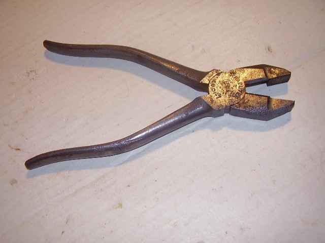 Vintage Kraeuter No.1801 -7 7″ Lineman Pliers w/ Side Cutter made in USA used