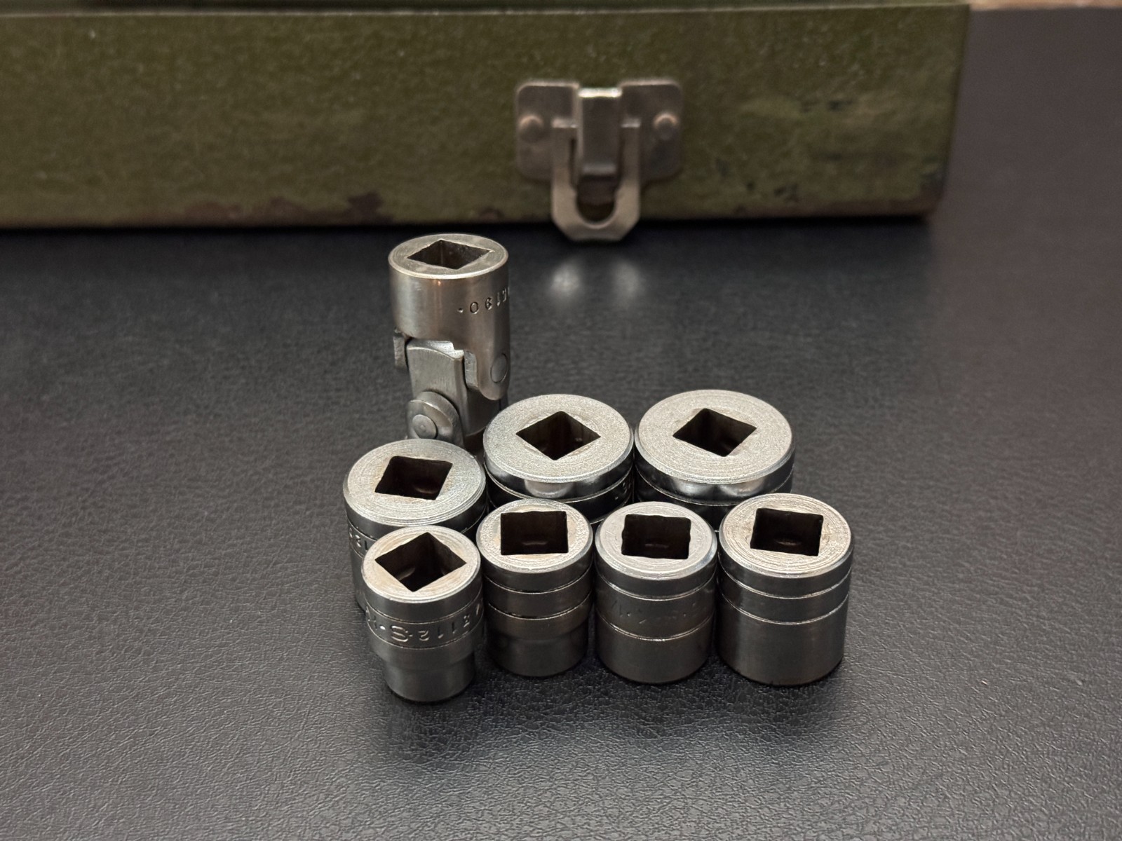 S-K Tools 3/8 Drive Socket Wrench Set 4517 14pc Metal Case & Catalog c 1940s USA
