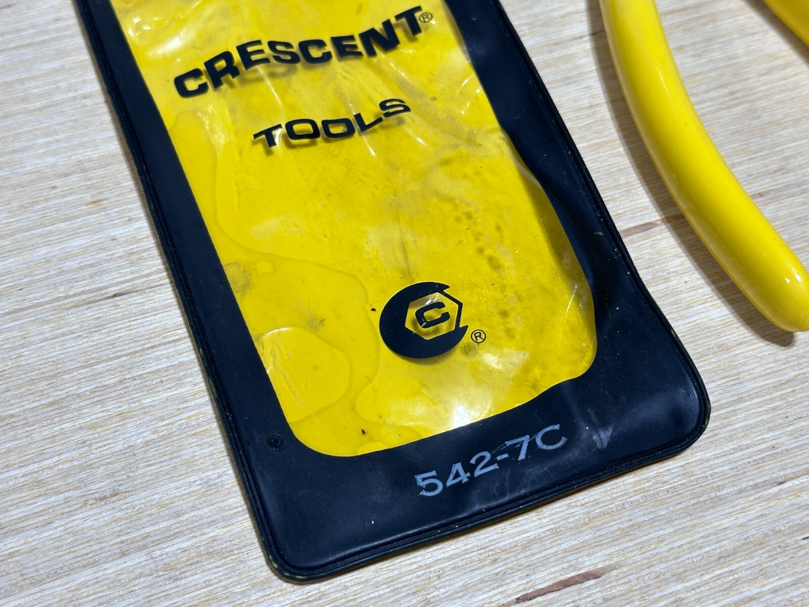Crescent Tool Co. No. 542-7 – 7″ YELLOW Diagonal Cutting Pliers Wire Cutters