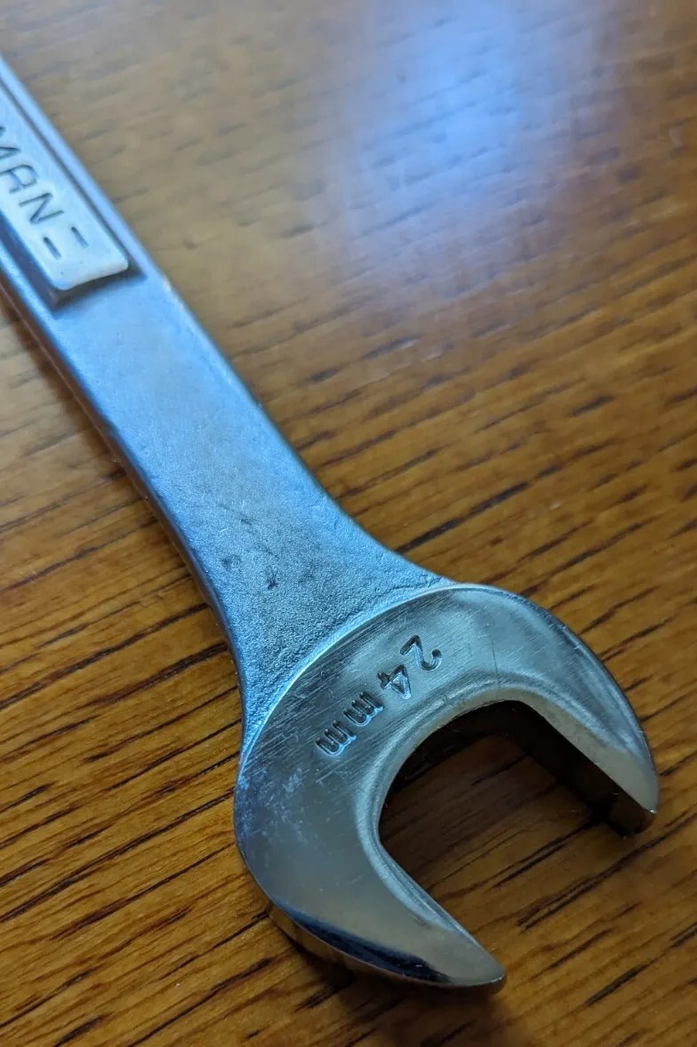 Craftsman 24mm 12 Point Metric Standard Combination Wrench 42923 NEW