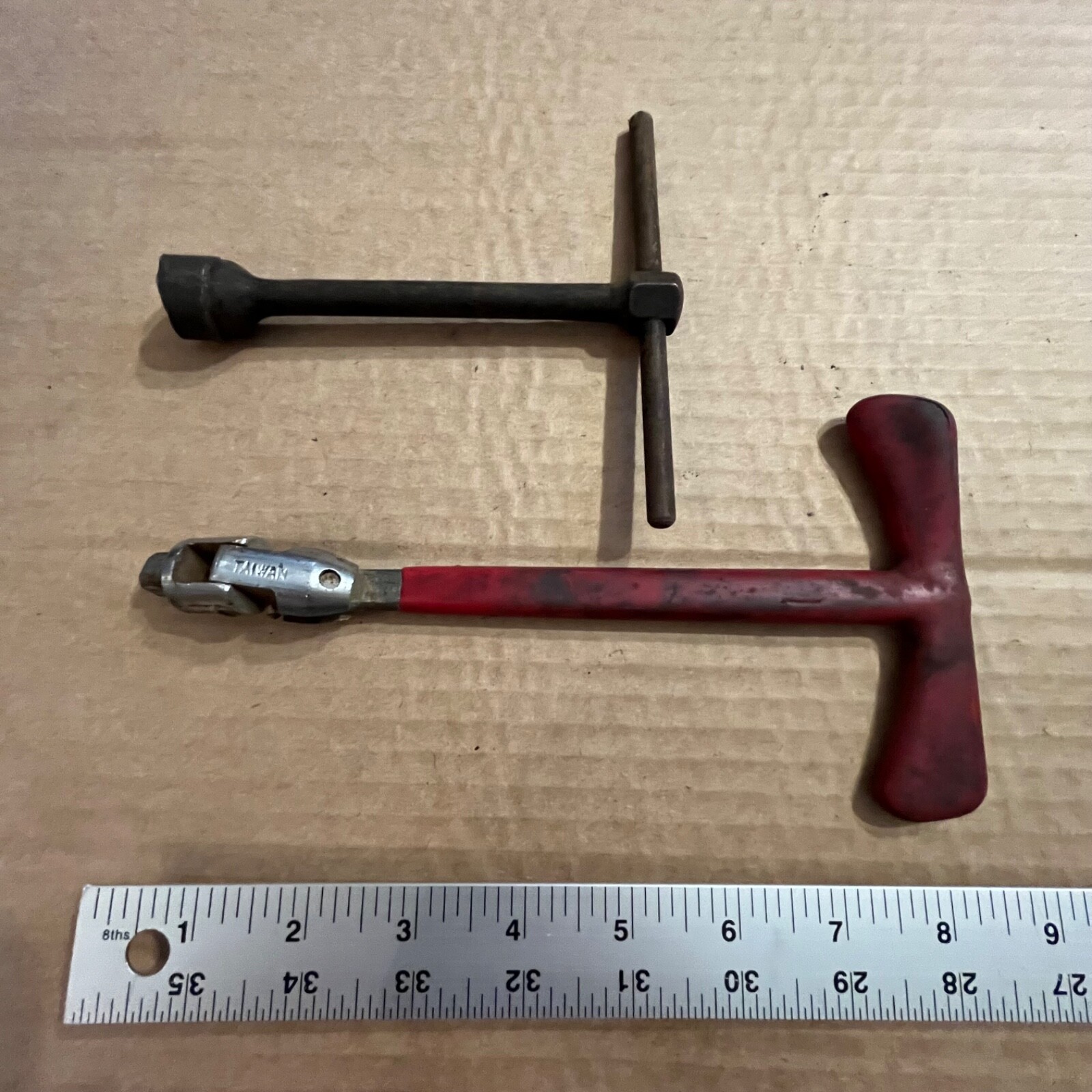 3/8″ T-Handle Swivel Hex Socket Wrench + Extra T Handle wrench