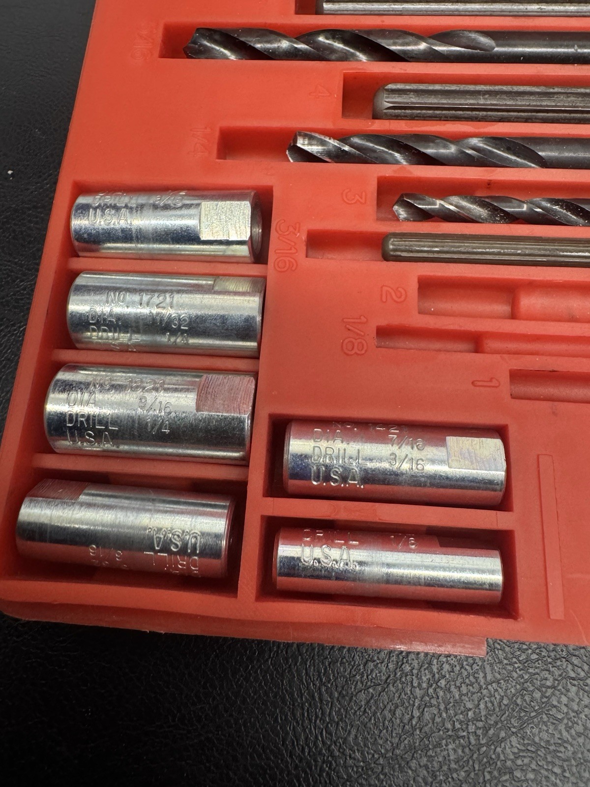 Blue Point Screw Extractor Set E-1020 Partial Set
