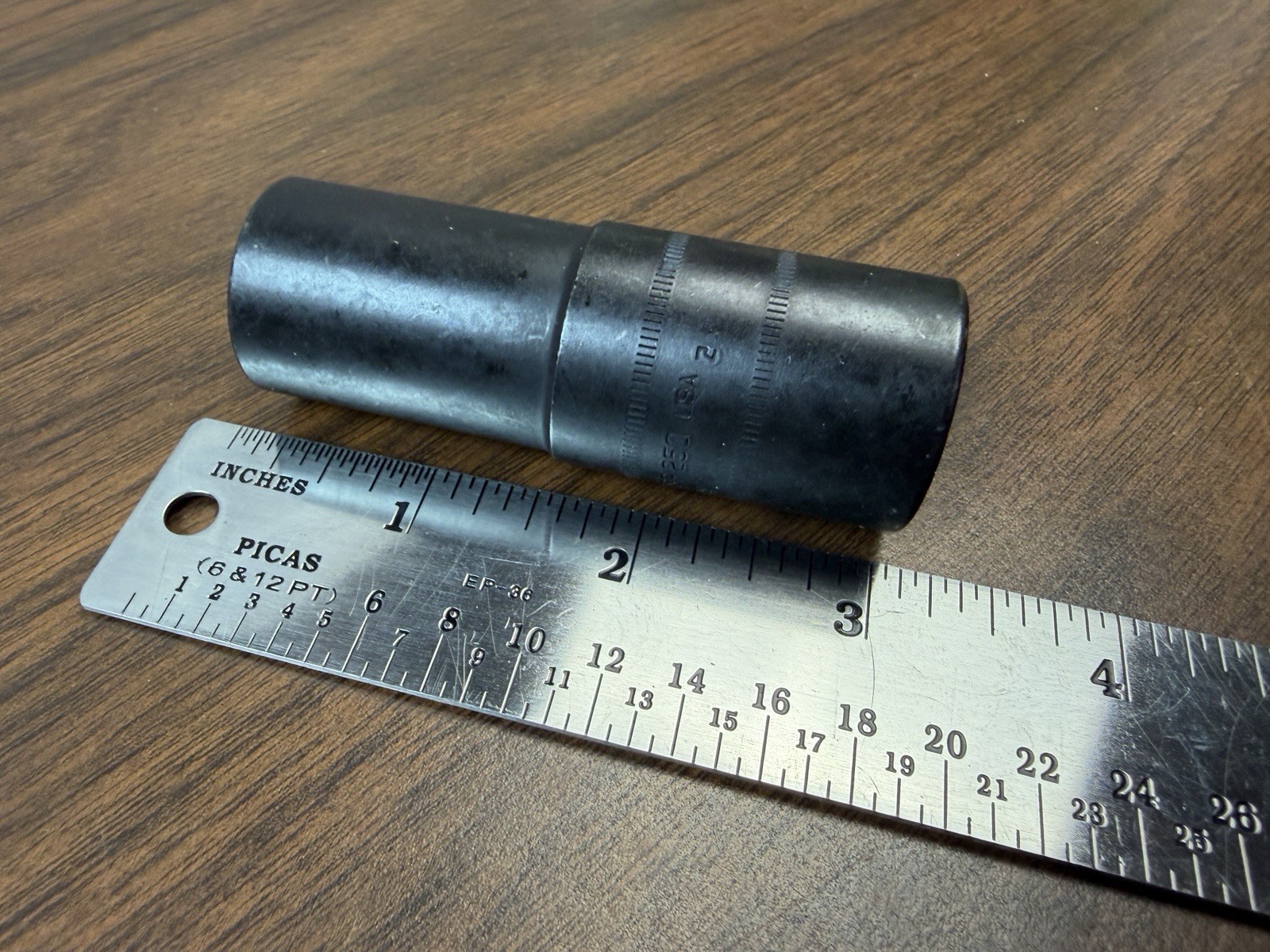 Blue-Point LSR1250 Double Ended Lugnut Flip Socket 19MM 21MM 1/2″ Square Drive