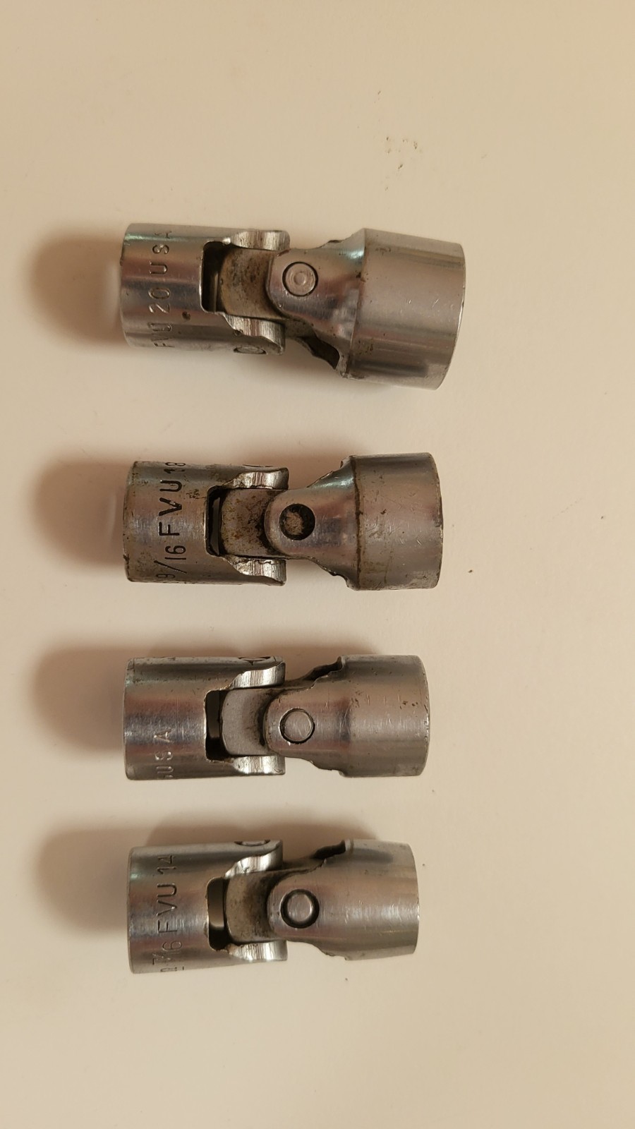 Snap-on Vintage 3/8 In. Drive 5/8 , 7/16 , 1/2, And 9/16 Swivel Socket Set