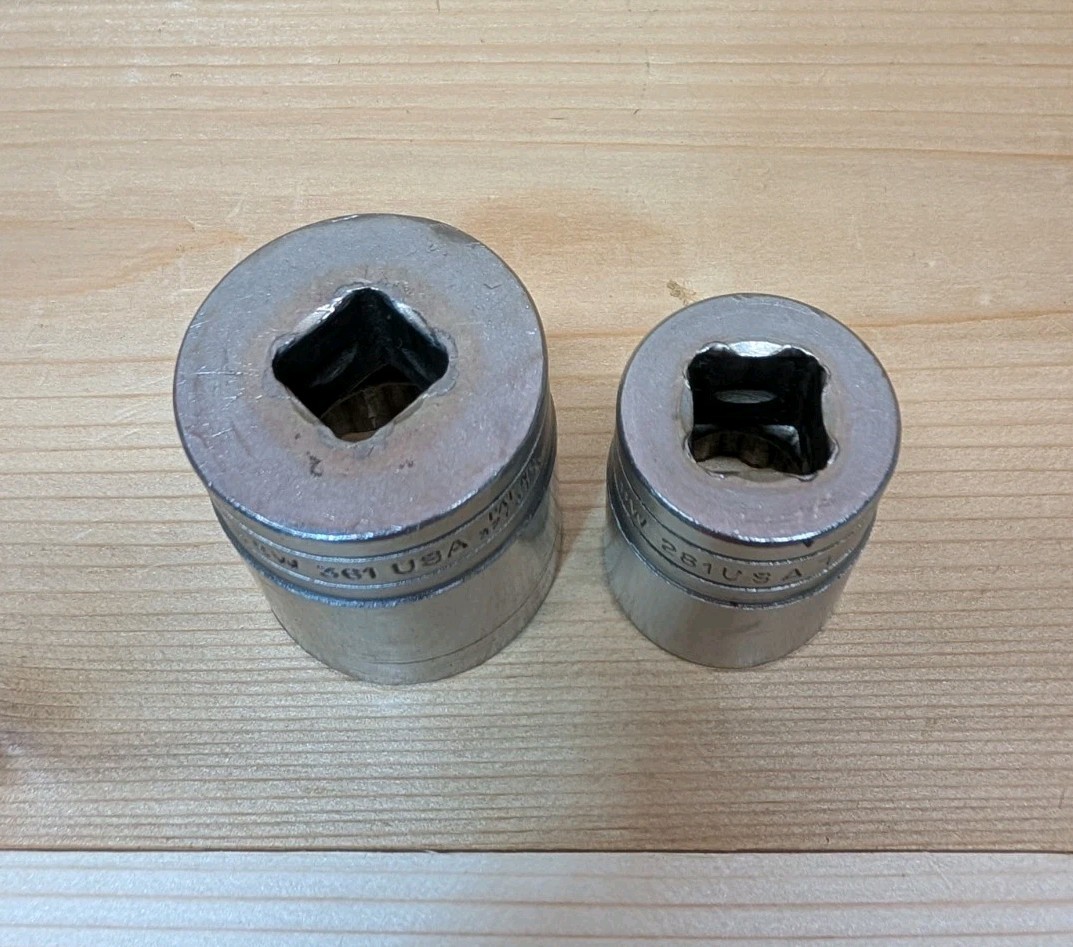 Snap-On 2 Piece Socket Set 1/2″ Drive 12-point Sw361 1 1/8″ & Sw281 7/8″