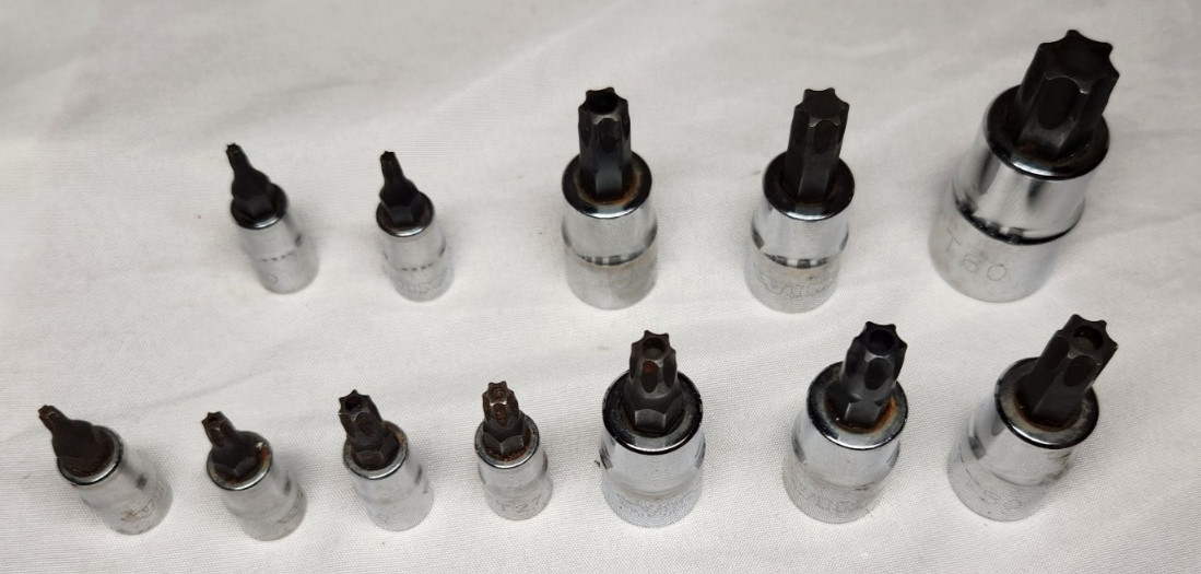 VIM Tools Torx Socket Set 12 Pieces Torx and Tamper Proof Torx Bits 3/8″ & 1/4″