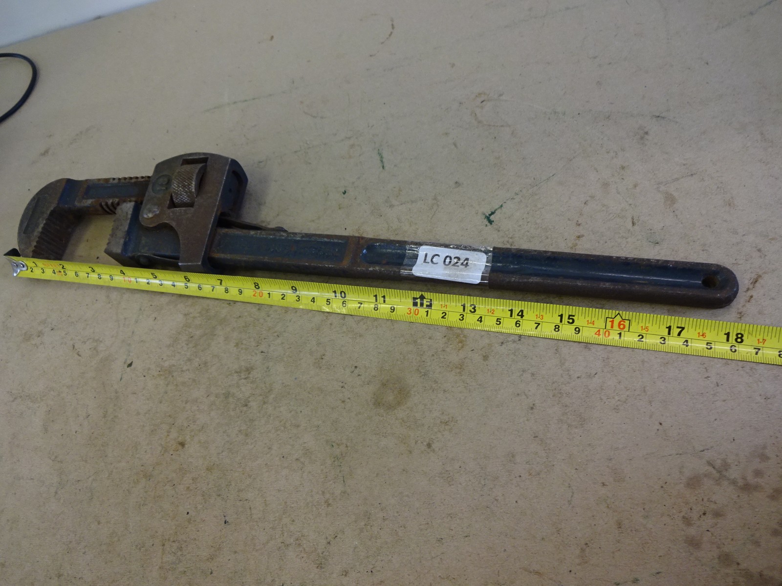 Record 18″ stillson pipe wrench