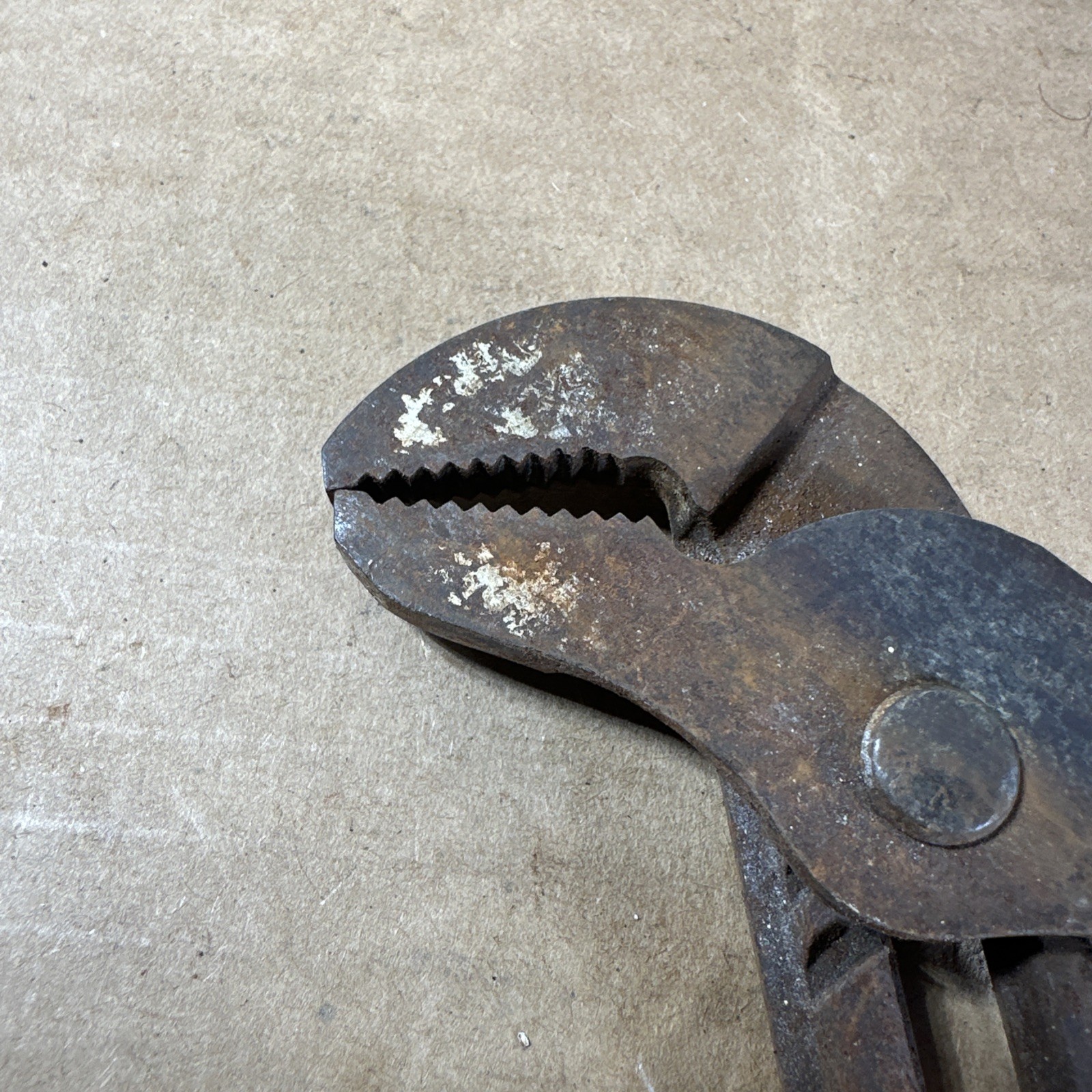 Channellock 420 , 9-1/2″ Tongue & Groove Pliers Made In USA
