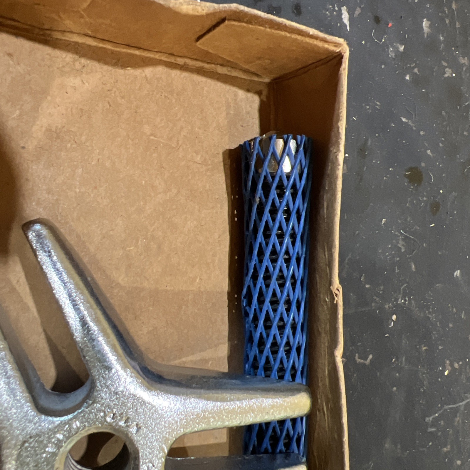 Proto 4043B Steering Wheel Puller Yoke and Shaft in original box NEW USA made