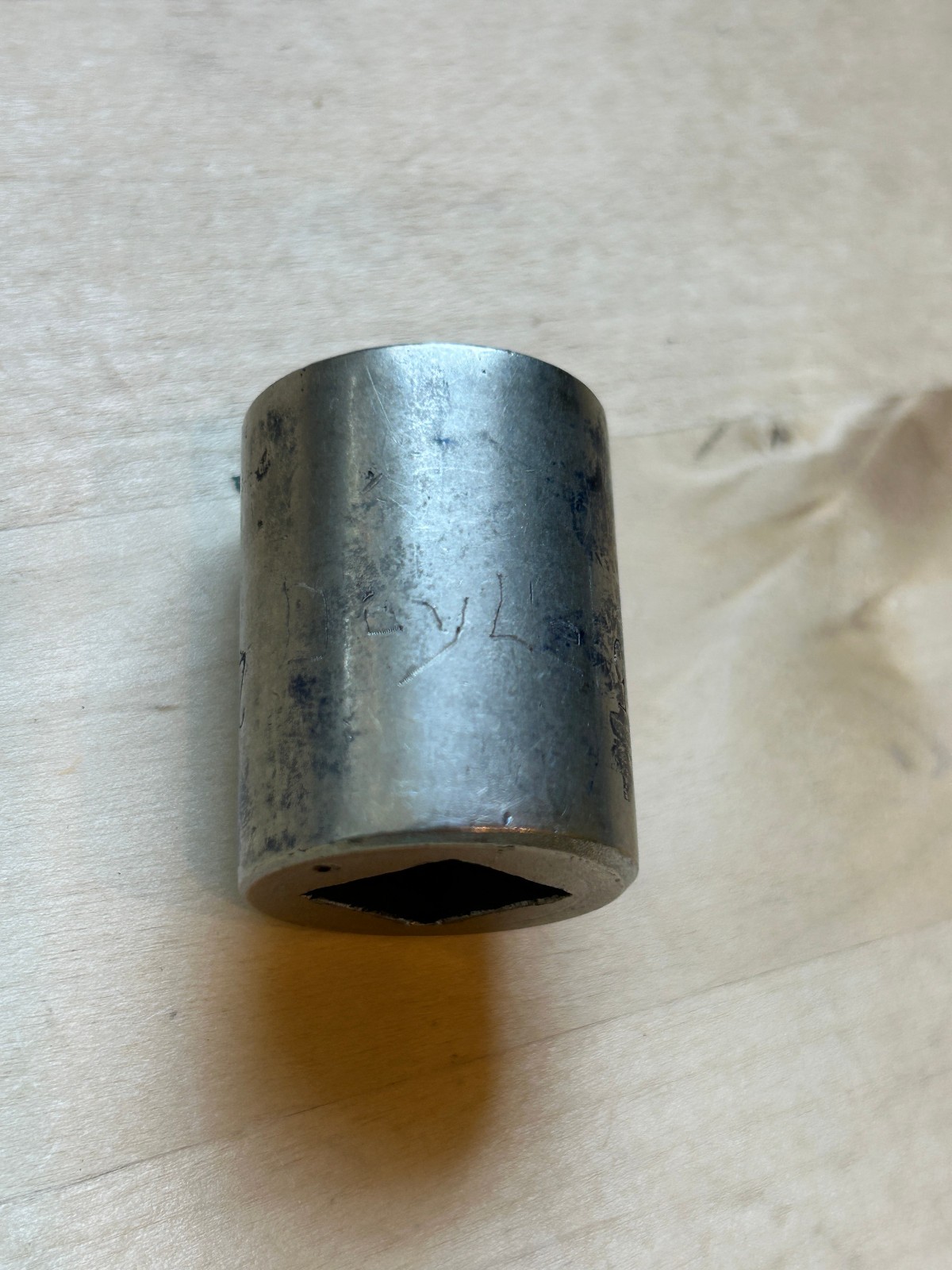 Vintage Thorsen 25/32″ – 12 Point Socket 1/2″ Drive – 525 *name inscribed*