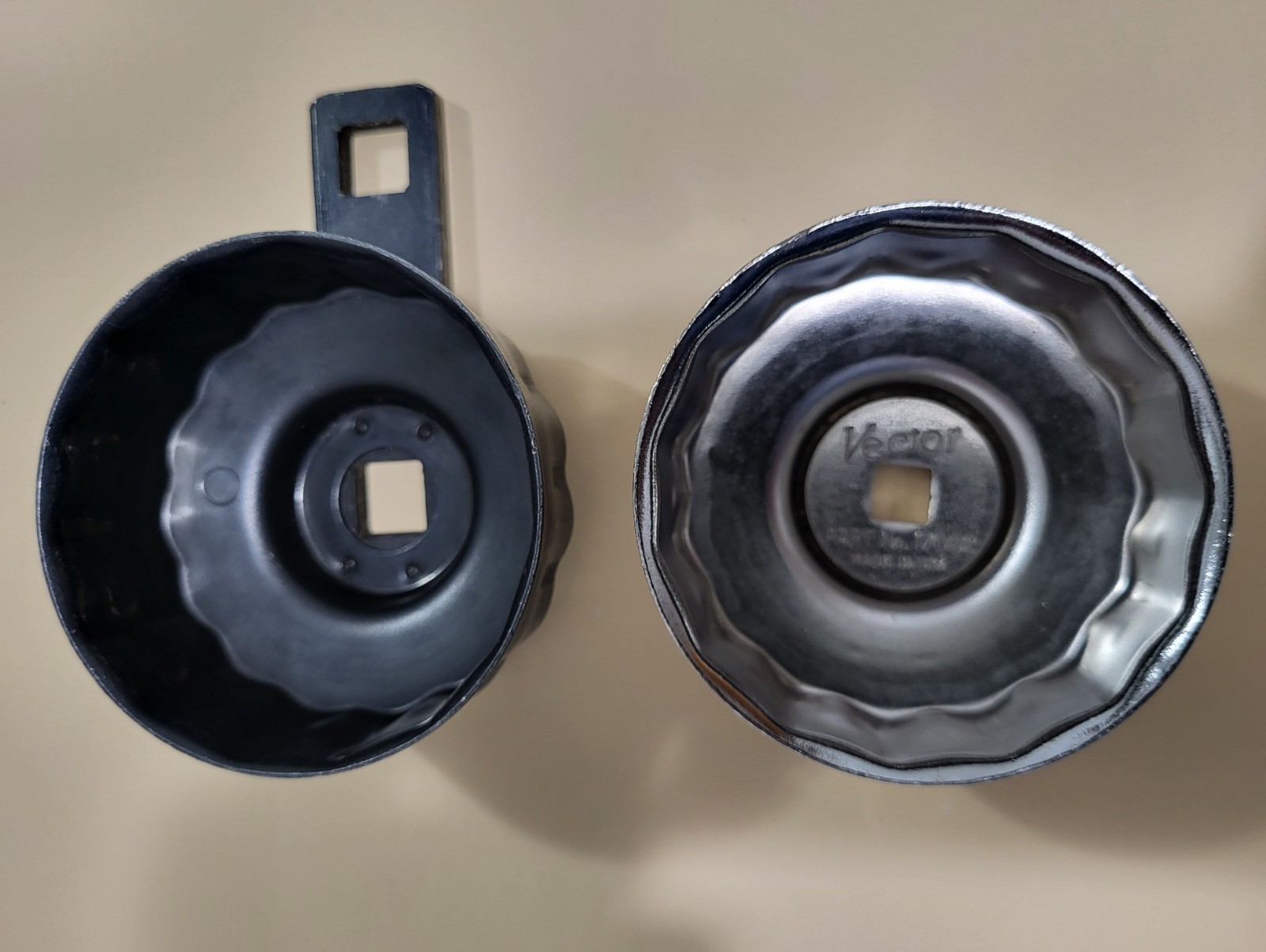 Oil Filter Socket Wrench Blue-Point #YA-990-3 1/2Dr And Vector #17002 3/8Dr USA