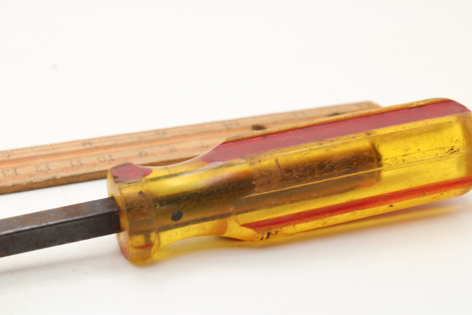 Mac Tools PJ8 3/8″ Tip Flat/Slotted Screwdriver 8″ Shaft Yellow/Red Handle USA