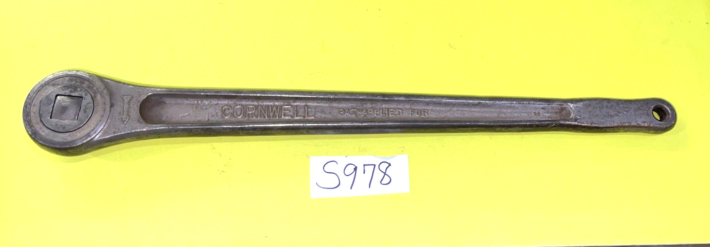 CORNWELL TOOLS VINTAGE 3/4 DRIVE RATCHET 20 INCH HAS ON OFF PUSH TYPE NUB