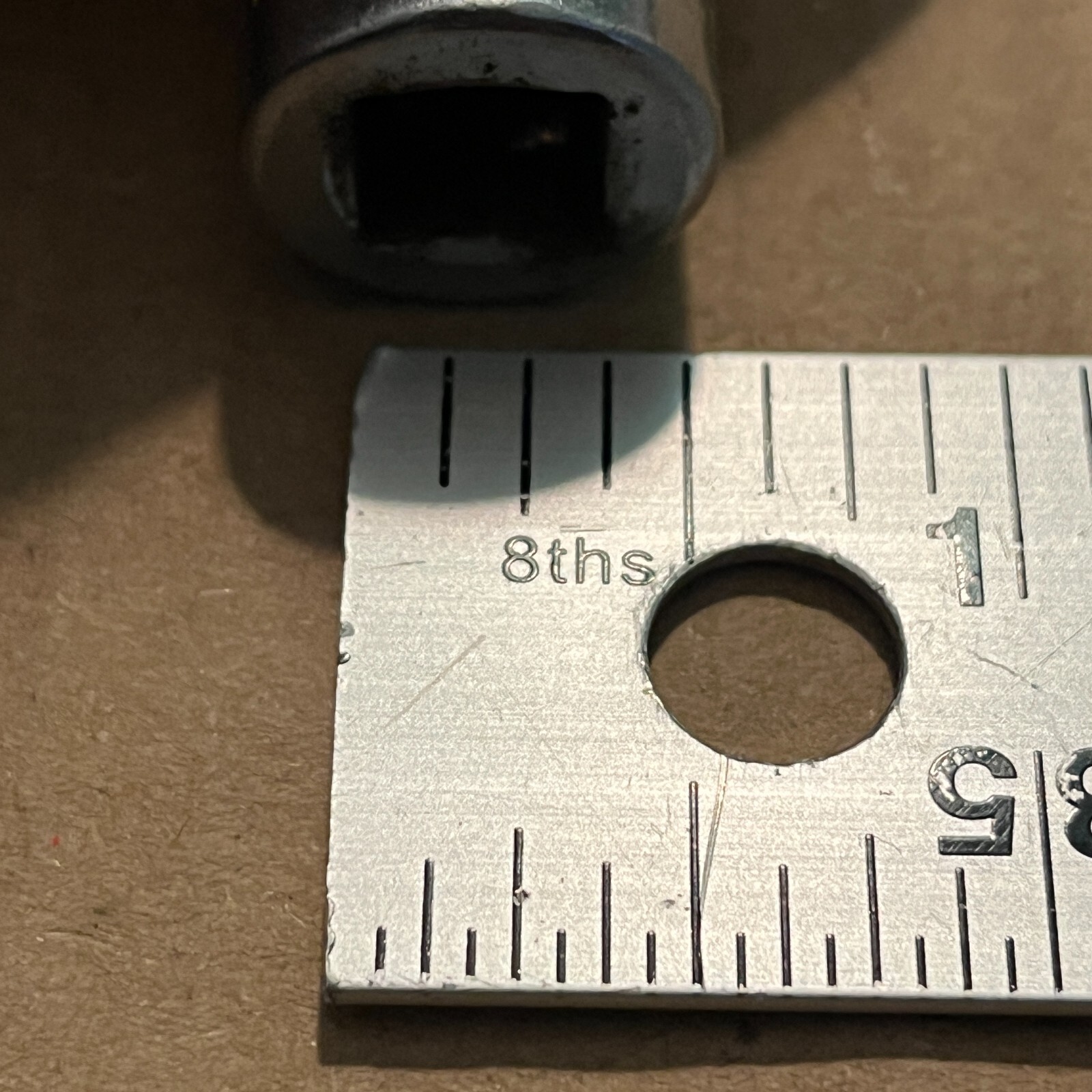 Snap On 3/8″ Drive 11/16″ 12PT Chrome Swivel Socket FVU22 – seized