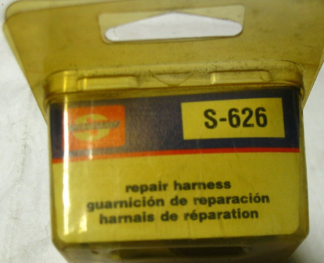 Standard S-626 repair harness, park and turn signal lamp socket (Ford)