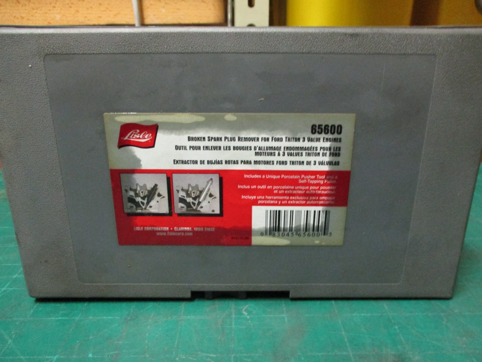 AUTOMOTIVE TOOLS * LISLE * BROKEN SPARK PLUG REMOVER * 65600 * FORD TRITON * A