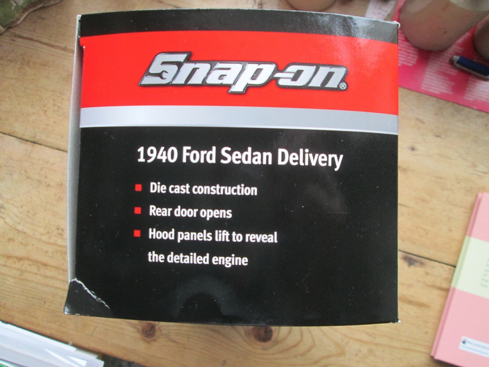 SNAP ON MODEL 1940 FORD CLASSIC RED NEW AND UNOPENED PREMIUM DIE CAST COLLECTORS