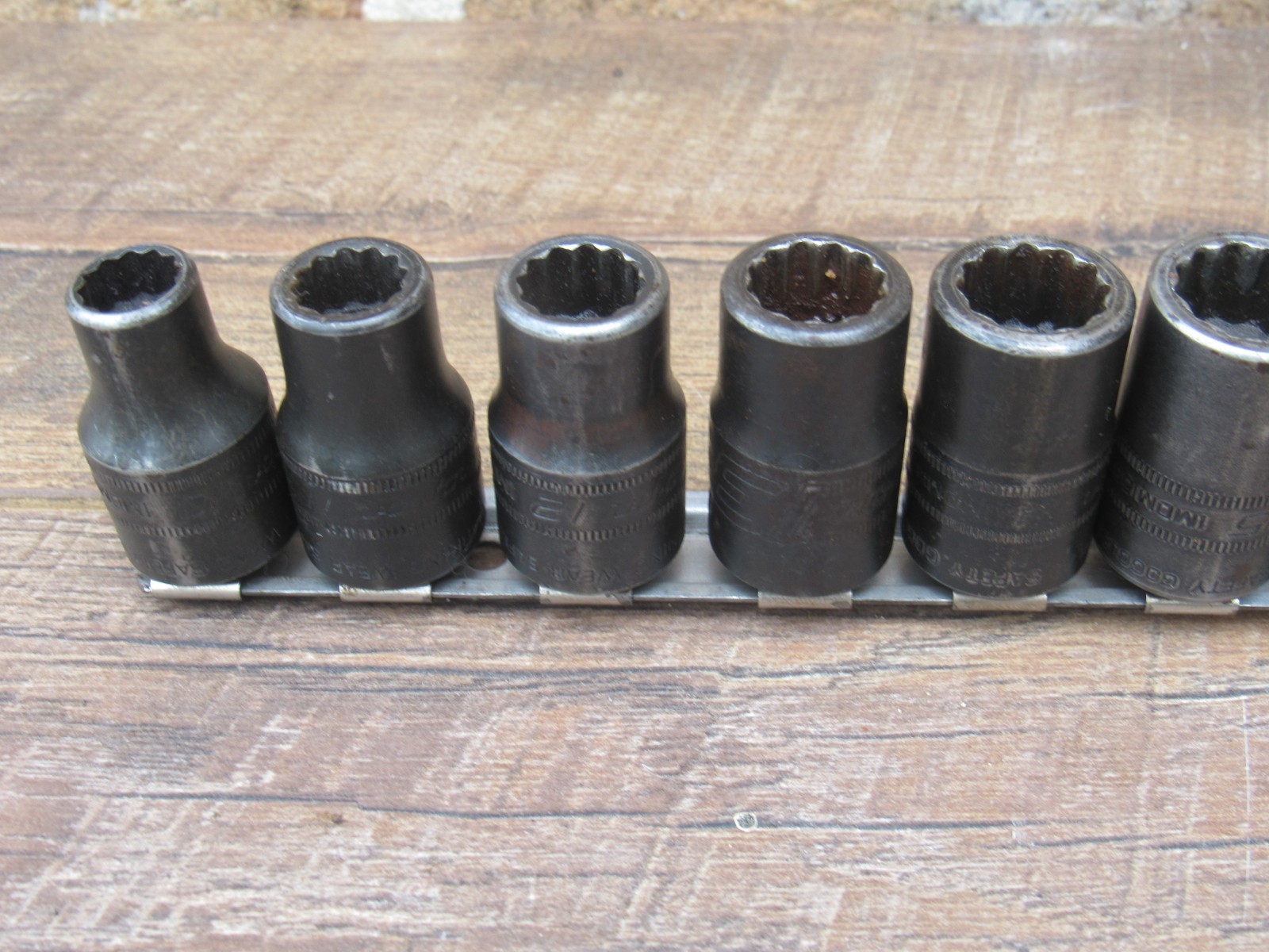 SNAP ON 10MM – 19MM 1/2″ DR METRIC 12 POINT SHALLOW IMPACT SOCKET IMDM100A – 190