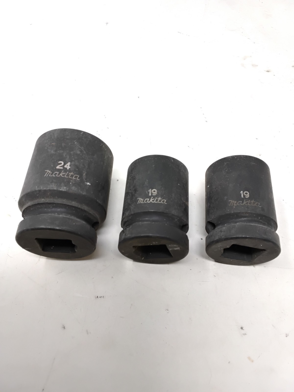 19mm + 24mm 1/2″ Makita SQ Drive Socket Pieces