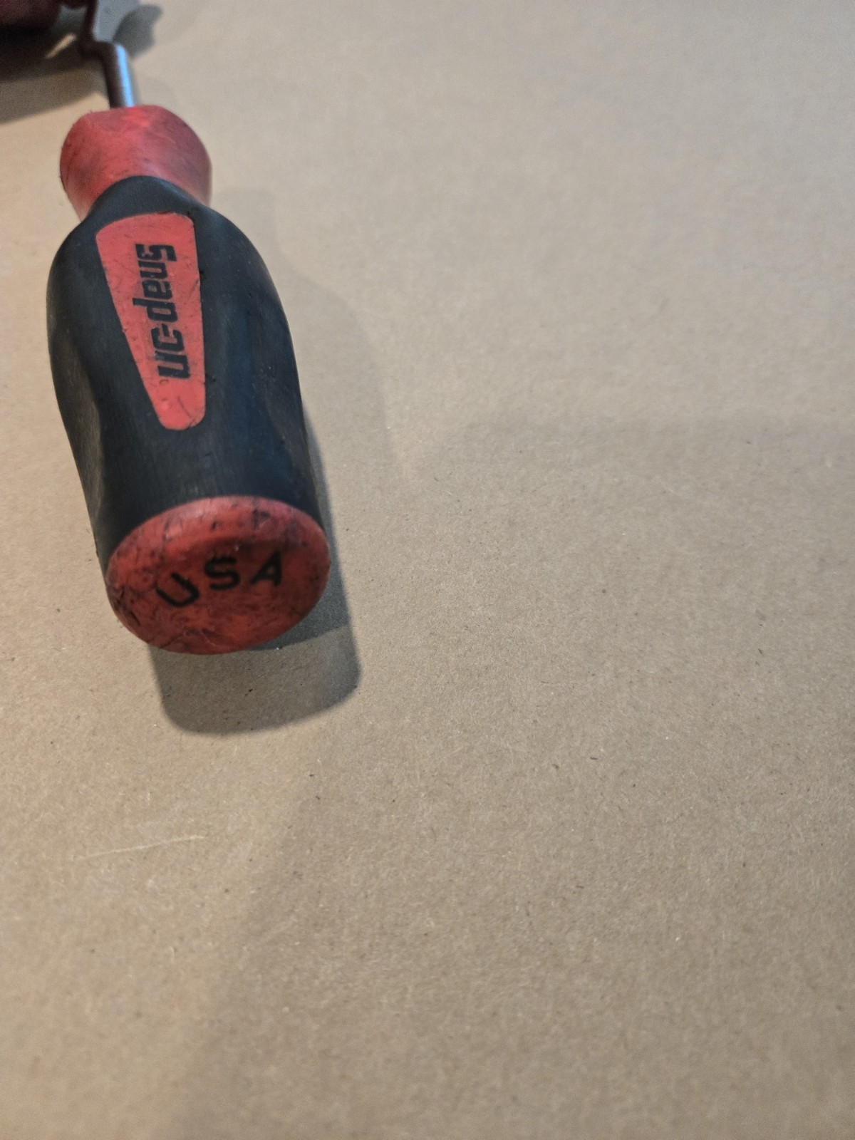 Snap On 10″ Long Soft Grip Dished Trim Pad Tool Red/Black Handle USA ASGD1B