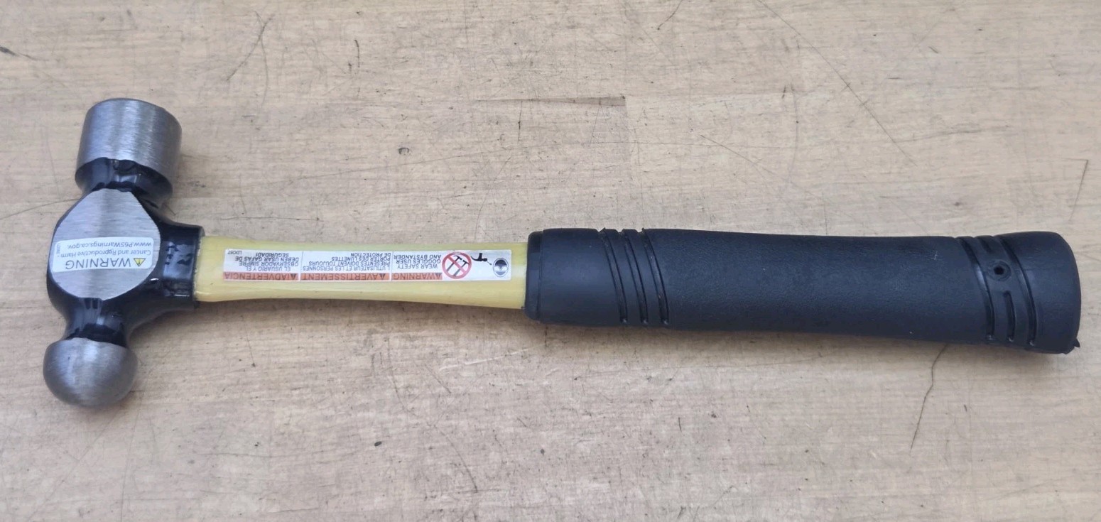 New Blue Point BPN16B – 16 oz. Fiberglass Handle Soft Grip Ball Peen Hammer