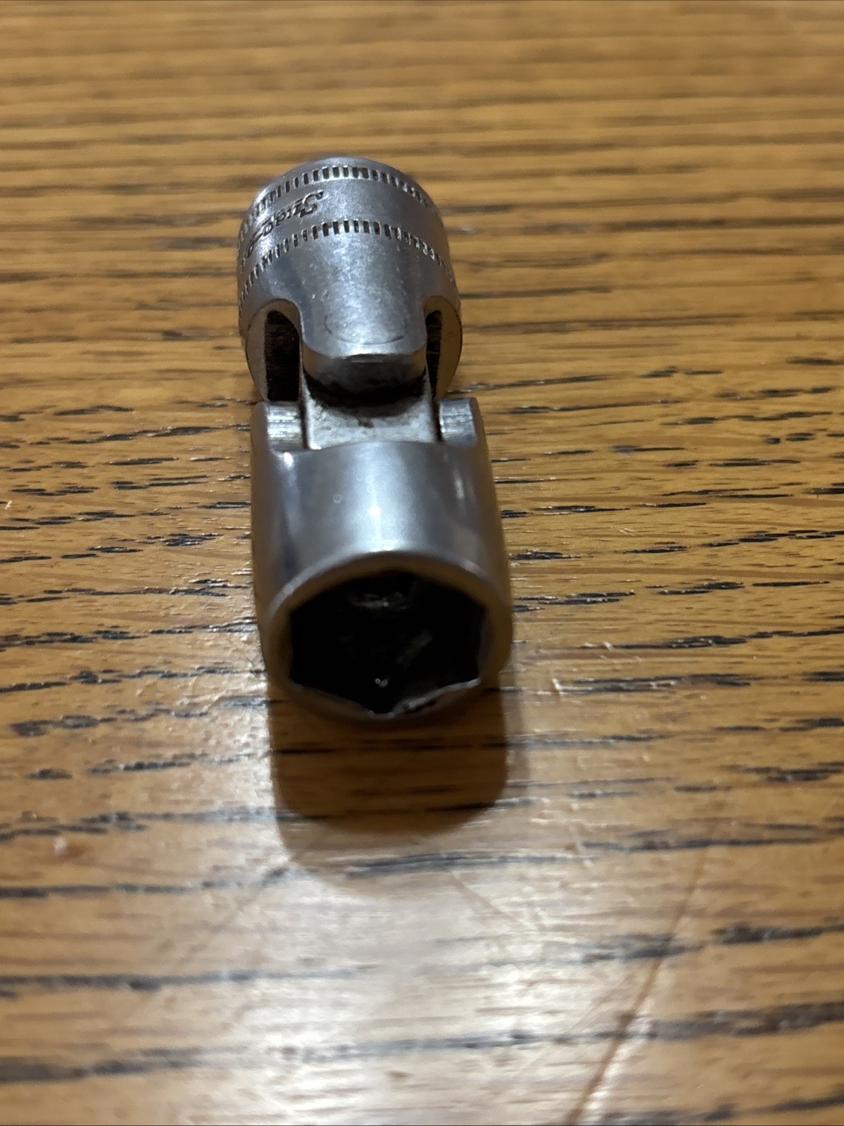 Snap-On Tools Size 12mm Flex Socket 3/8” Drive 6 Point FSUM12 Metric USA