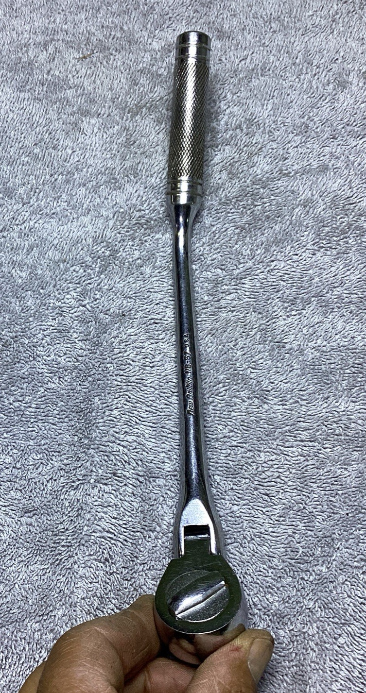 VTG. NEW BRITAIN NO.NB-57 3/8 FLEX HEAD OFFSET RATCHET