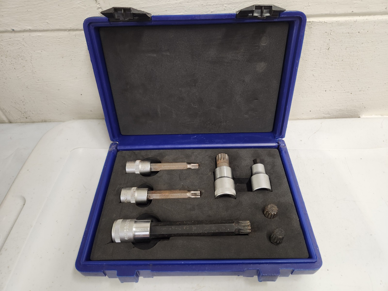 Assenmacher Specialty Tools 6300 Socket & Bit Set Spline Drive VW/AUDI/PORSCHE