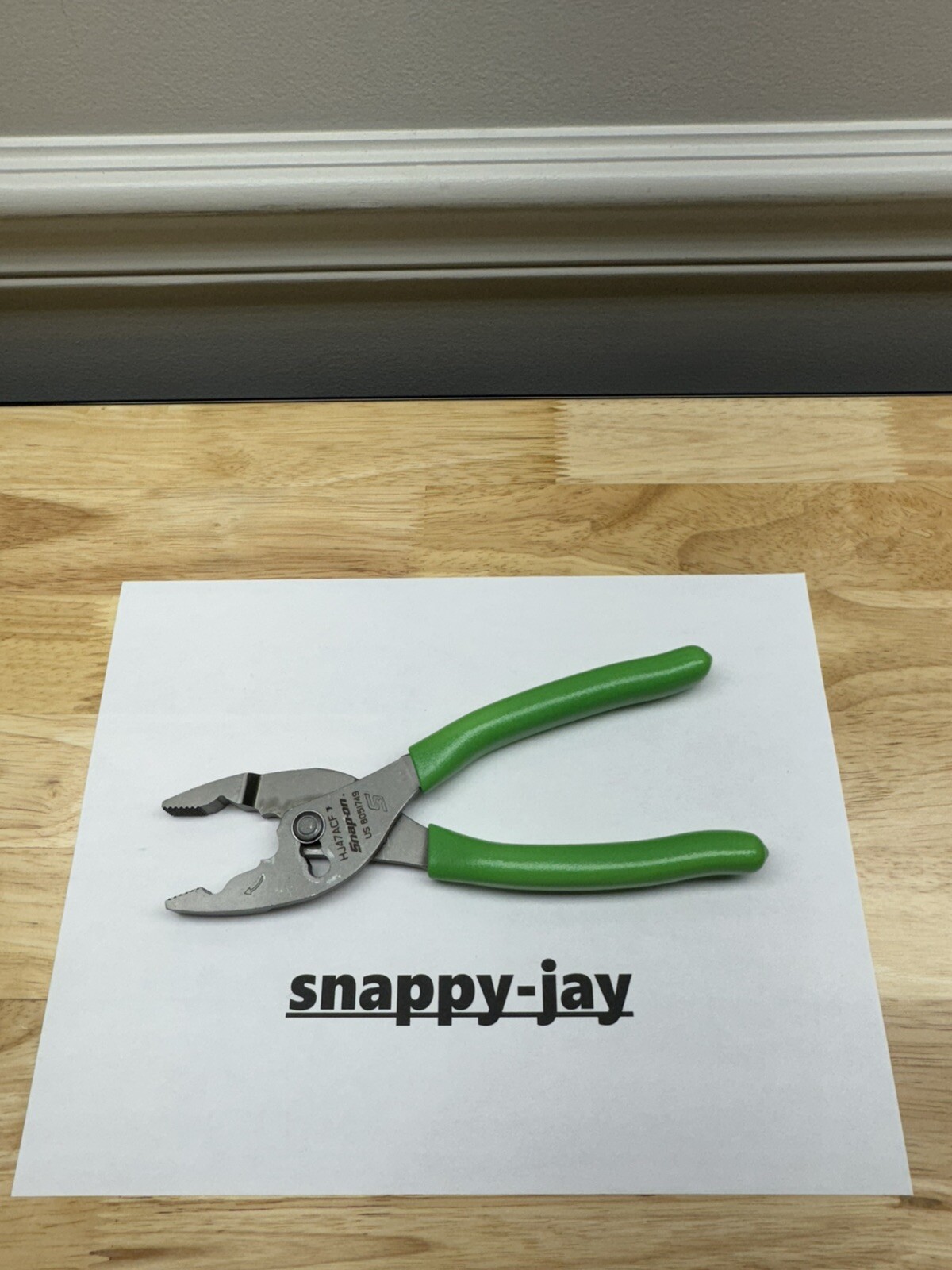 Snap-on Tools USA NEW STYLE GREEN Soft Grip 8″ Flank Jaw Pliers HJ47ACFG