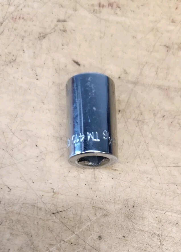 Snap On TM410 – 1/4″ Drive 5/16″ Double Square 8 Pt Chrome Socket
