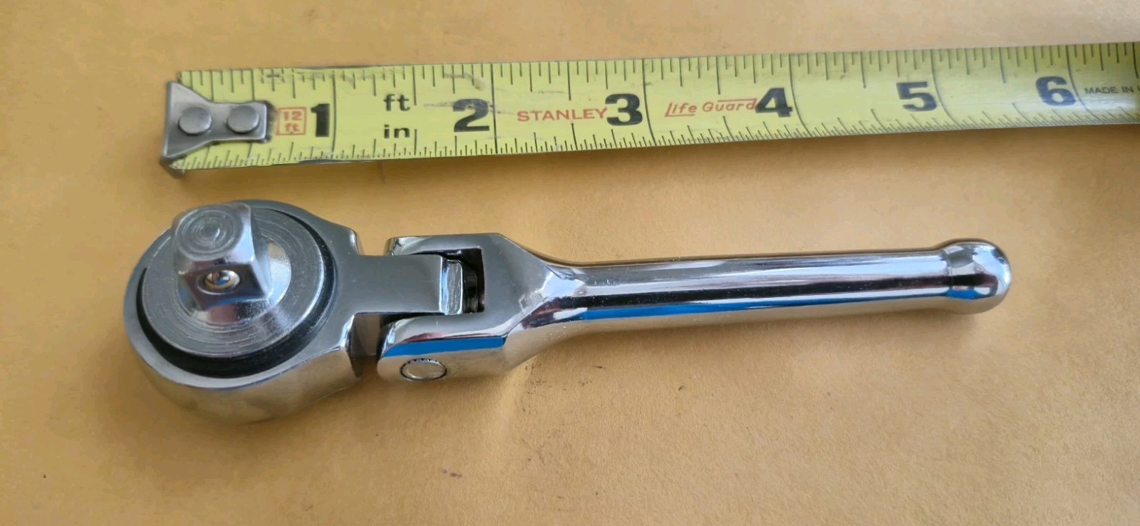 Stubby Flex-Head 3/8″ Drive Ratchet. UNUSED? Unmarked. 5″ Long