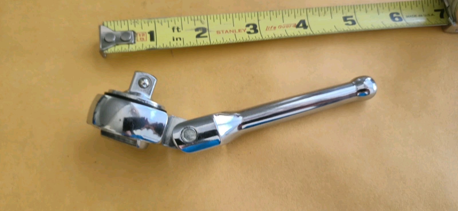 Stubby Flex-Head 3/8″ Drive Ratchet. UNUSED? Unmarked. 5″ Long
