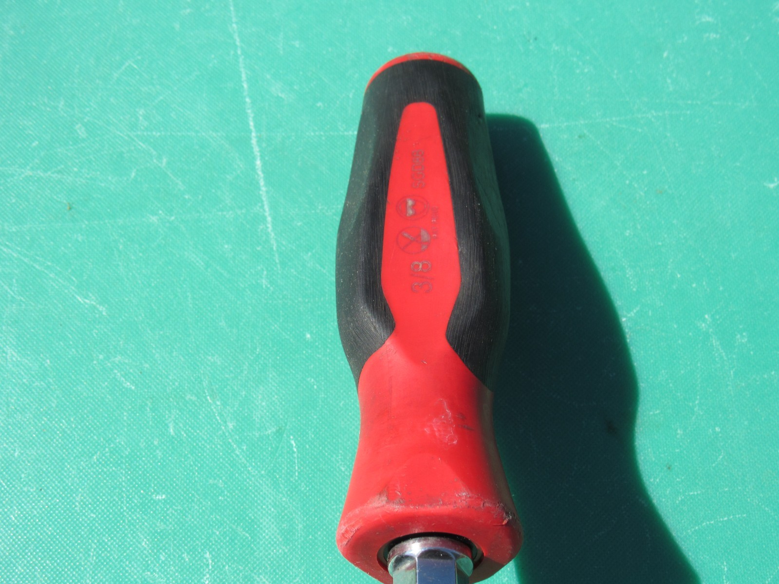 SNAP ON SGD8BR SGD8B RED BLACK HANDLE STRAIGHT / FLAT TIP / SLOTTED SCREWDRIVER