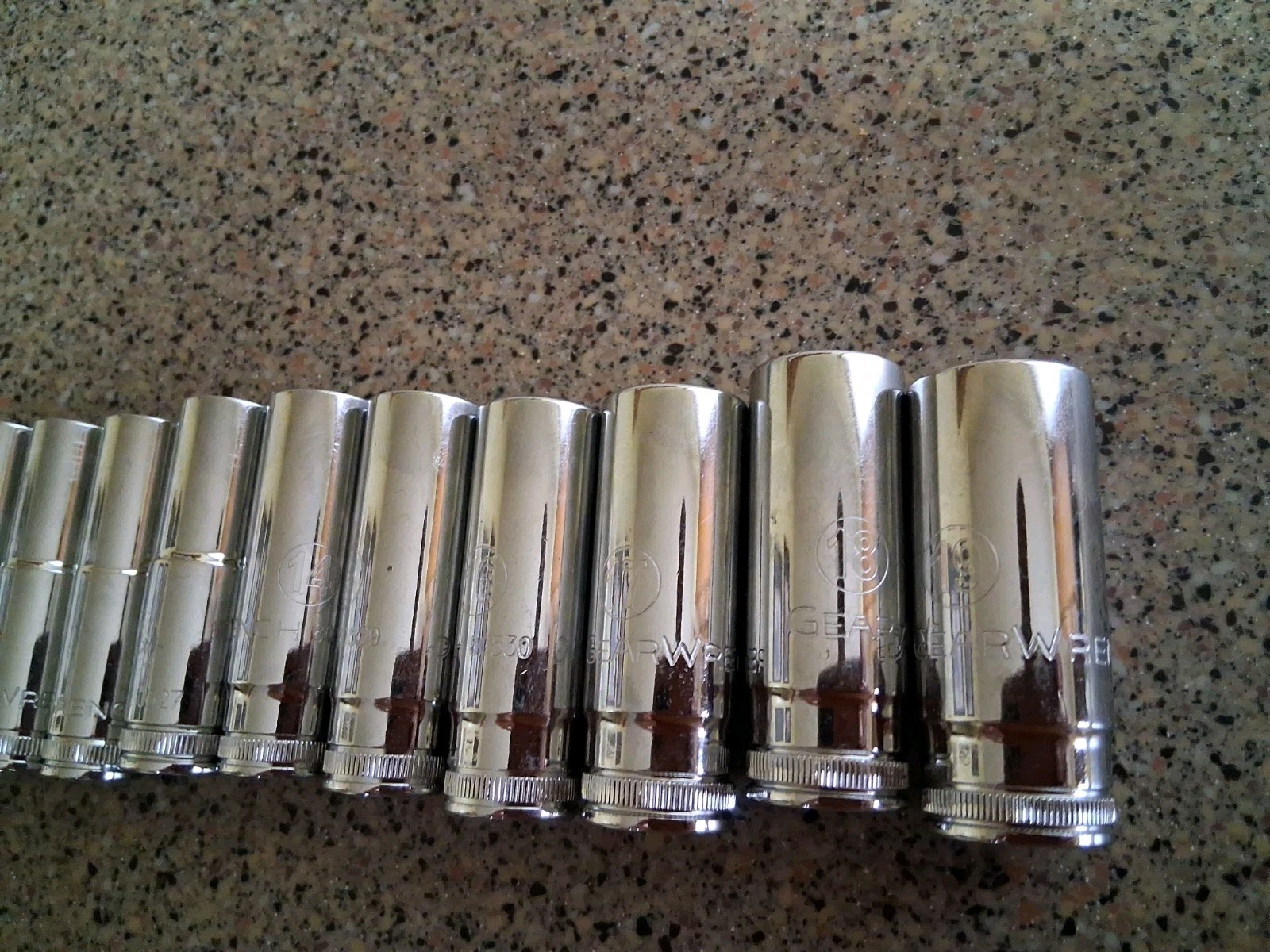 GEARWRENCH 14 Pc. 3/8 Drive 12 Pt. Deep Socket Set, Metric Easy Read