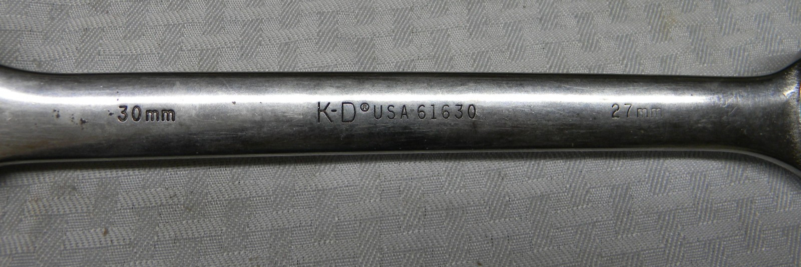K-D TOOLS 27MM X 30MM DOUBLE OPEN-END WRENCH #61630 MADE IN THE USA 12-3/4″ OVL