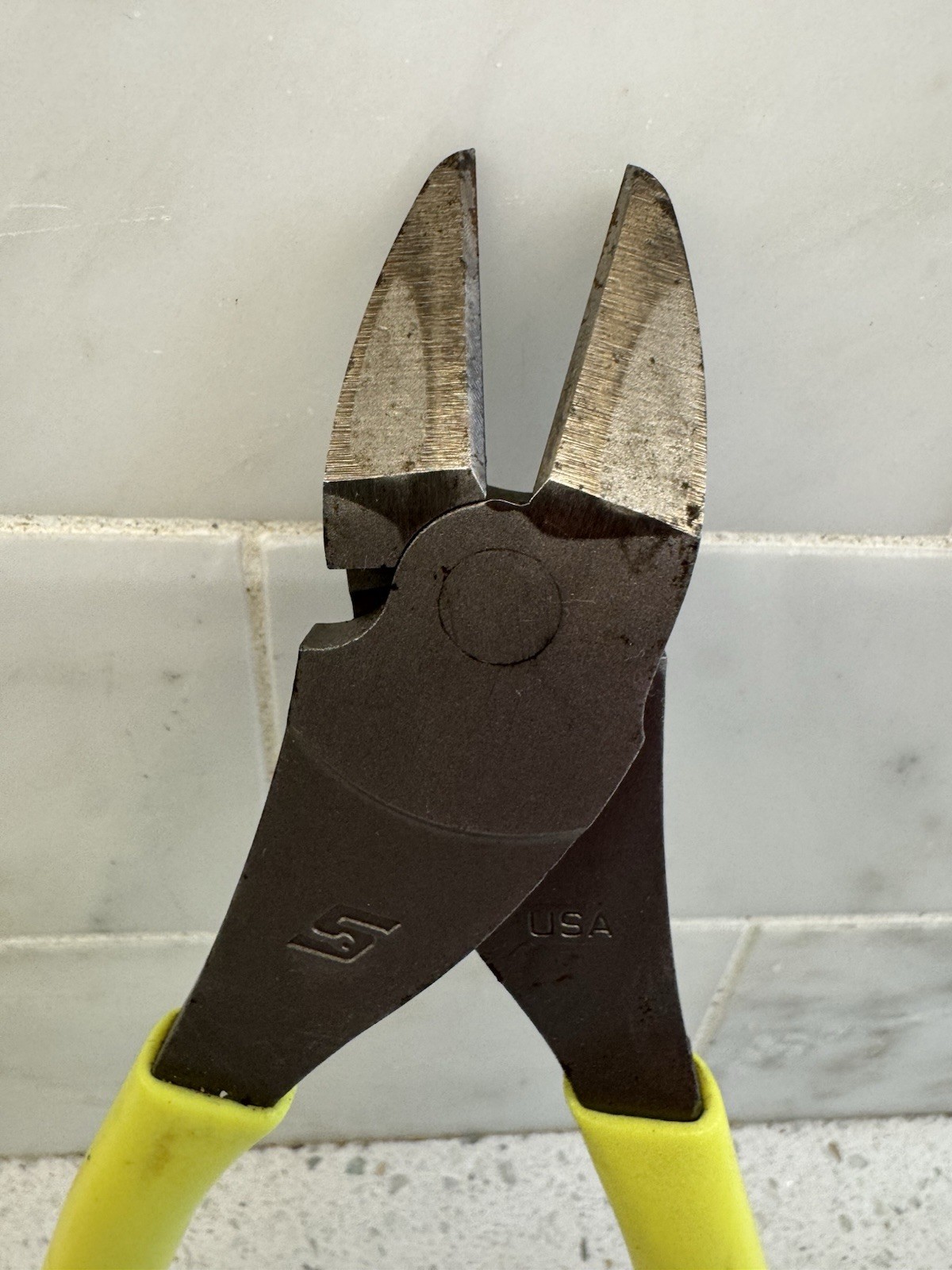 Snap-on Tools USA Hi Viz Soft Grip 8″ High-Leverage Diagonal Cutter 388ACFHV