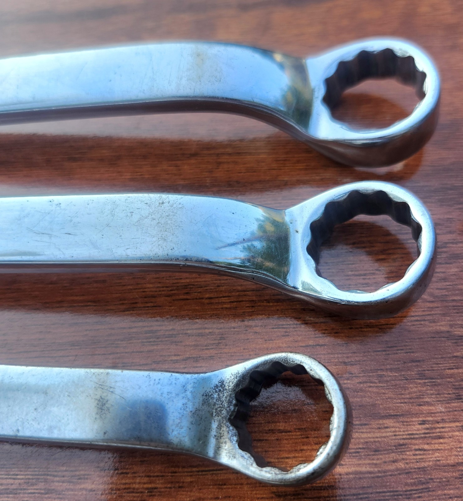 Snap On XBM1011-1719 10-19mm 12 Point 6 Piece 10° Offset Box End Wrench Set USA