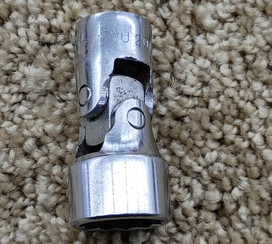 Snap-On FVU20 3/8″ Drive 5/8″ 12 Point Swivel Socket USA (2697)